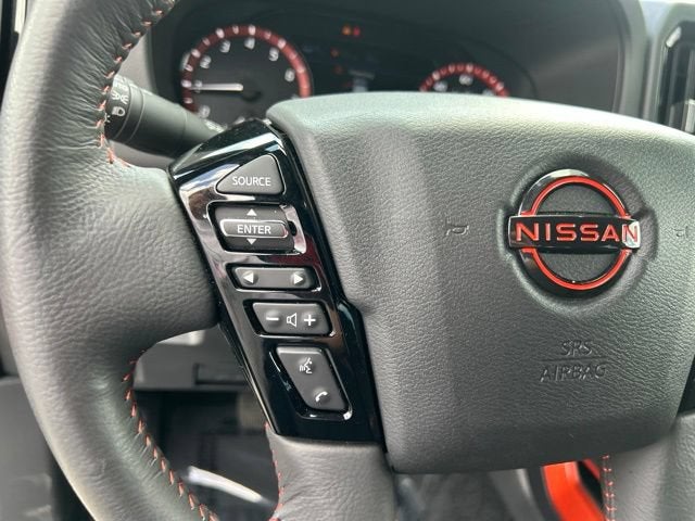 2025 Nissan Frontier Crew Cab PRO-4X 4x4