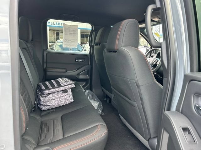 2025 Nissan Frontier Crew Cab PRO-4X 4x4