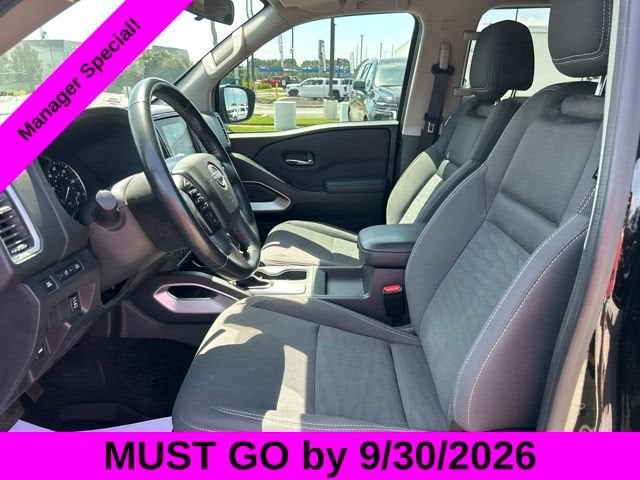 2022 Nissan Frontier Crew Cab SV 4x4