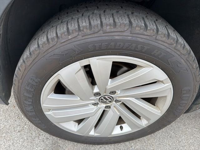 2020 Volkswagen Atlas Cross Sport 2.0T SE w/Technology