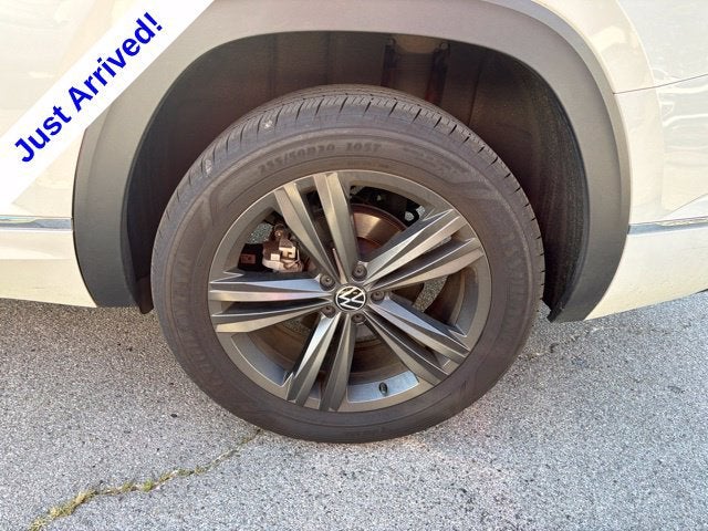 2022 Volkswagen Atlas 3.6L V6 SEL R-Line