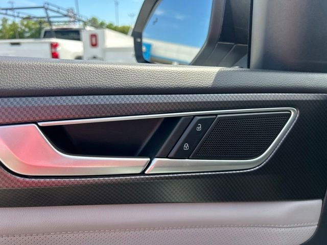 2024 Volkswagen Atlas 2.0T Peak Edition SE w/Technology