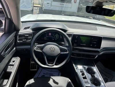 2024 Volkswagen Atlas 2.0T Peak Edition SE w/Technology