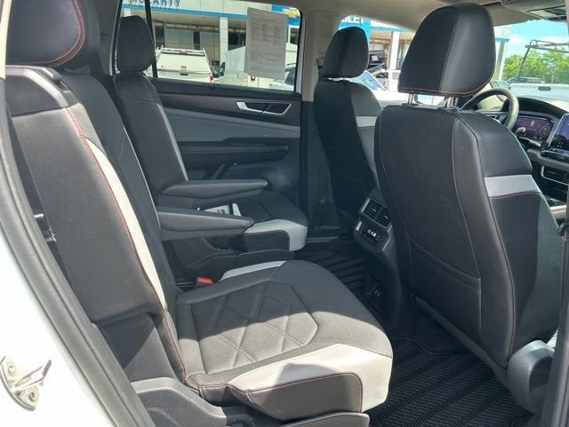 2024 Volkswagen Atlas 2.0T Peak Edition SE w/Technology