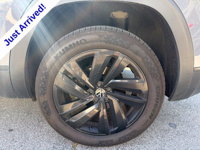 2021 Volkswagen Atlas Cross Sport 2.0T SE w/Technology