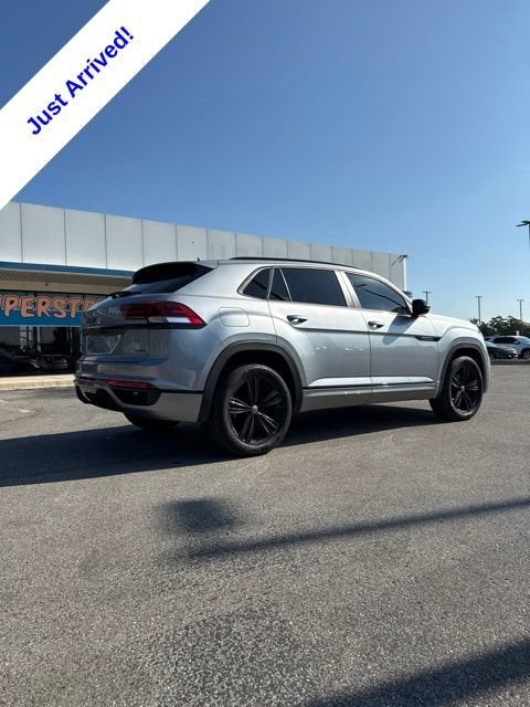 2023 Volkswagen Atlas Cross Sport 3.6L V6 SEL R-Line Black
