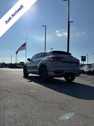 2023 Volkswagen Atlas Cross Sport 3.6L V6 SEL R-Line Black