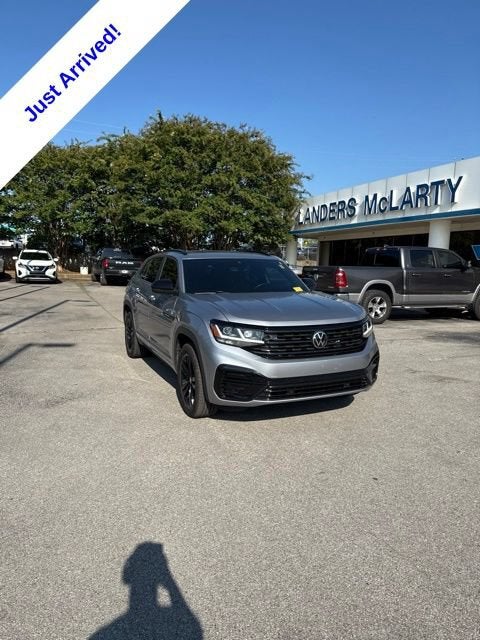 2023 Volkswagen Atlas Cross Sport 3.6L V6 SEL R-Line Black