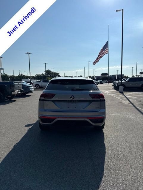 2023 Volkswagen Atlas Cross Sport 3.6L V6 SEL R-Line Black
