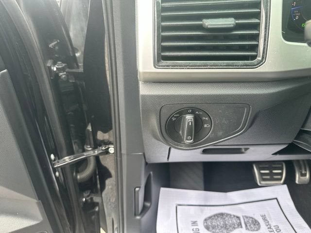 2023 Volkswagen Atlas 3.6L V6 SEL R-Line Black