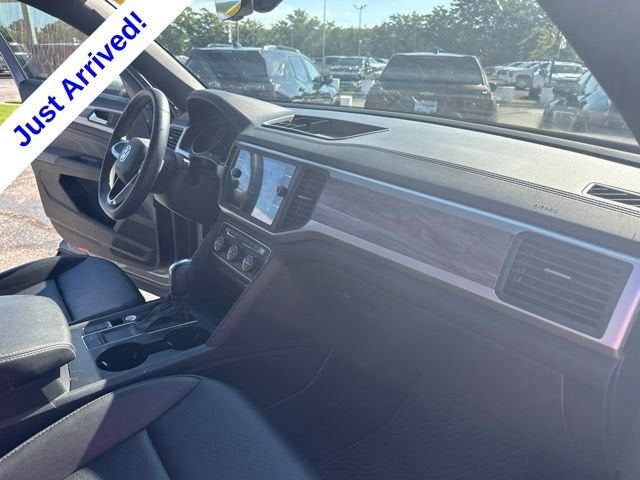 2021 Volkswagen Atlas Cross Sport 2.0T SE w/Technology