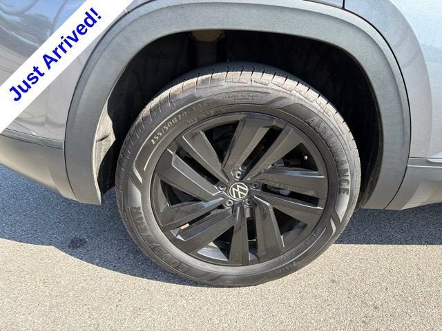 2021 Volkswagen Atlas Cross Sport 2.0T SE w/Technology