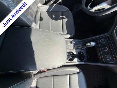 2021 Volkswagen Atlas Cross Sport 2.0T SE w/Technology