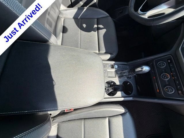 2021 Volkswagen Atlas Cross Sport 2.0T SE w/Technology