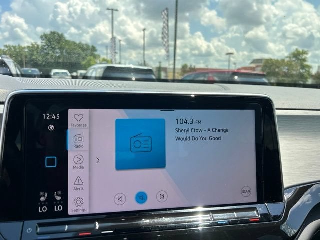 2025 Volkswagen Atlas Cross Sport 2.0T SE w/Technology