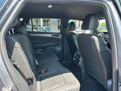 2025 Volkswagen Atlas Cross Sport 2.0T SE w/Technology