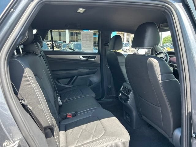 2025 Volkswagen Atlas Cross Sport 2.0T SE w/Technology