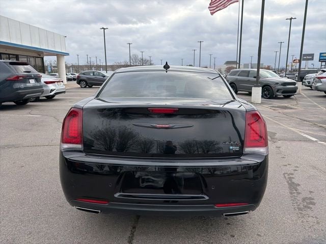 2021 Chrysler 300 300S