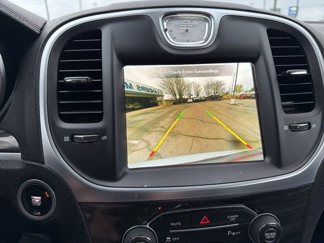 2021 Chrysler 300 Touring L