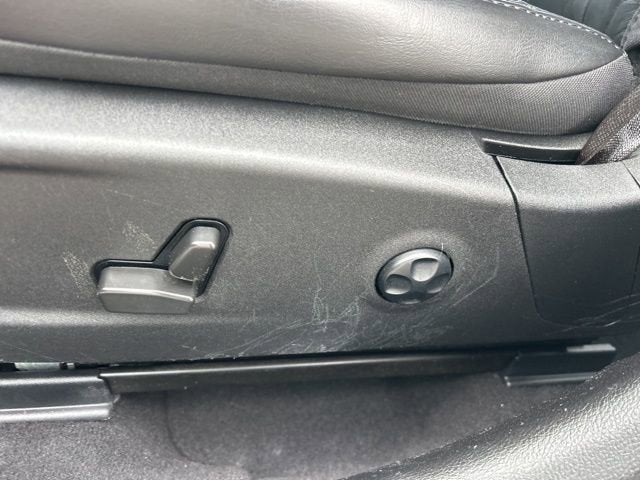 2021 Chrysler 300 Touring L