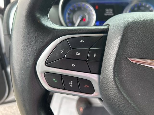 2021 Chrysler 300 Touring L