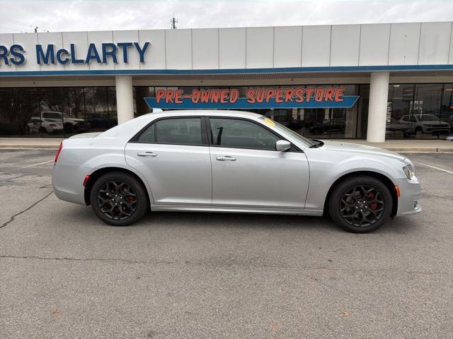 2021 Chrysler 300 Touring L
