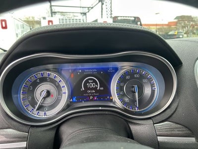 2021 Chrysler 300 Touring L