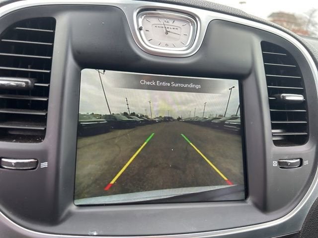 2021 Chrysler 300 Touring L