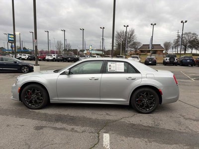 2021 Chrysler 300 Touring L