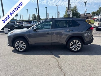 2022 Toyota RAV4 XLE Premium