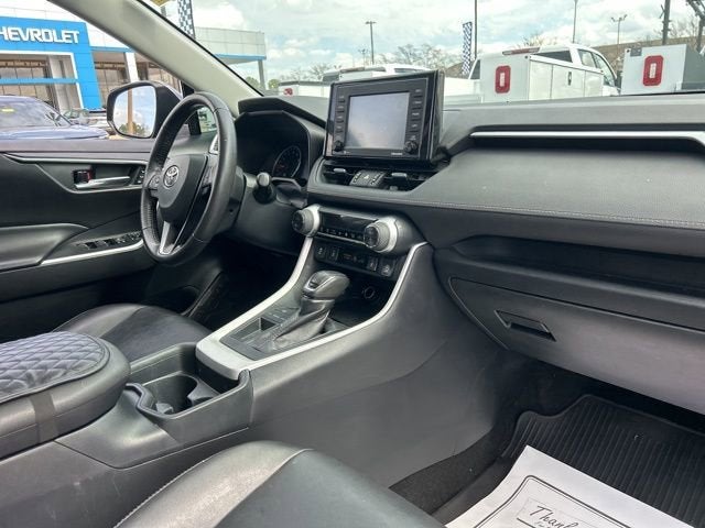 2020 Toyota RAV4 XLE Premium