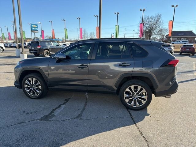 2020 Toyota RAV4 XLE Premium