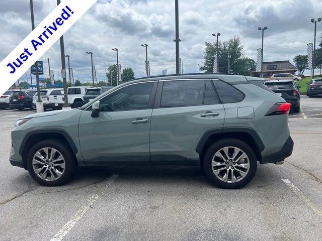 2022 Toyota RAV4 XLE Premium