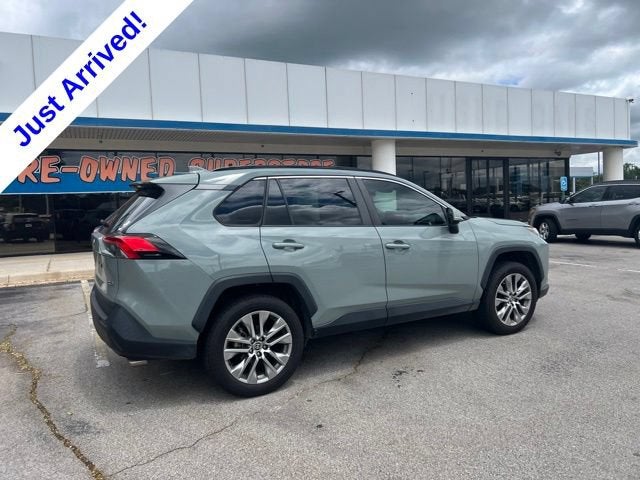 2022 Toyota RAV4 XLE Premium