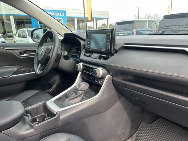 2022 Toyota RAV4 XLE Premium