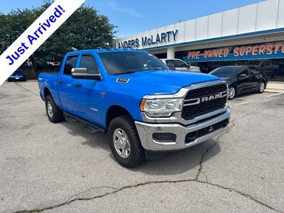 2021 RAM 3500 Tradesman Crew Cab 4x4 6'4" Box