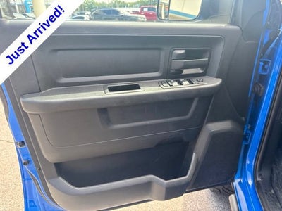 2021 RAM 3500 Tradesman Crew Cab 4x4 6'4" Box