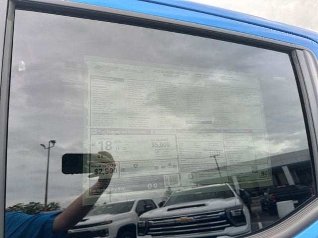 2025 Chevrolet Silverado 1500 Custom