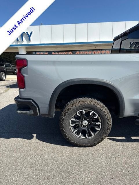 2024 Chevrolet Silverado 1500 ZR2