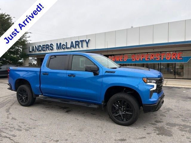 2025 Chevrolet Silverado 1500 LT Trail Boss 4X4 Crew Cab Short Box's photo