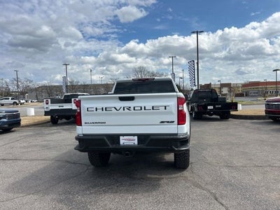 2025 Chevrolet Silverado 1500 ZR2