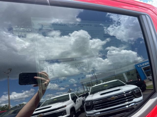 2025 Chevrolet Silverado 1500 ZR2