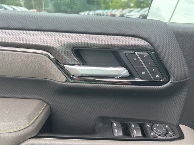 2026 Chevrolet Silverado 1500 ZR2 - Photo 12