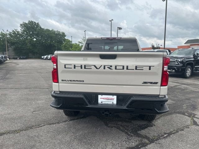 2026 Chevrolet Silverado 1500 ZR2 - Photo 4