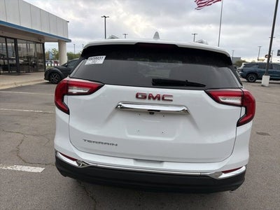 2023 GMC Terrain SLT