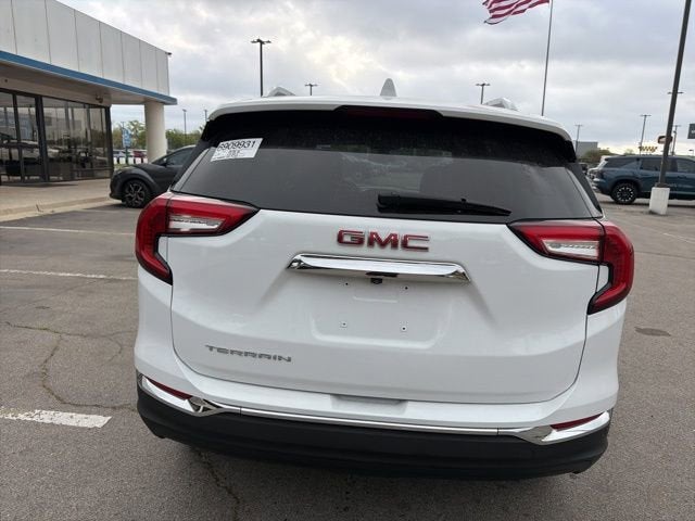 2023 GMC Terrain SLT