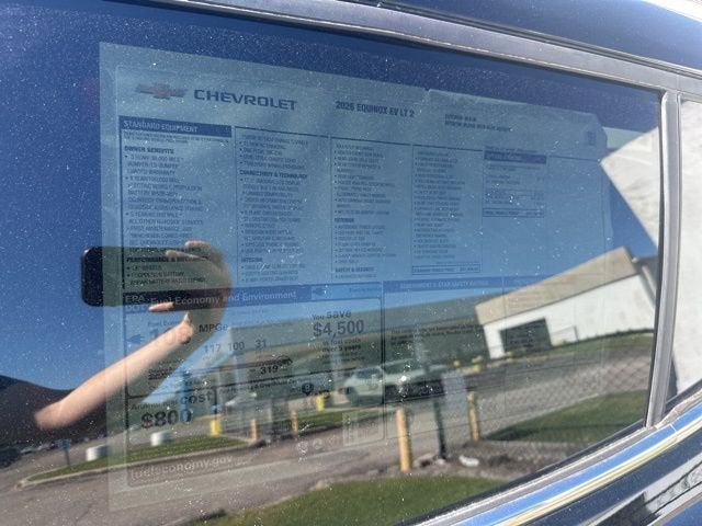 2026 Chevrolet Equinox EV LT