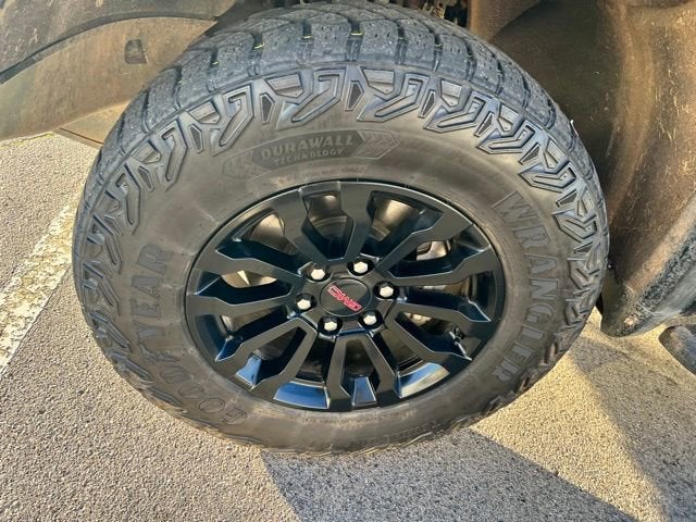 2023 GMC Sierra 1500 AT4X