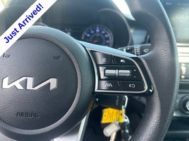 2023 Kia Forte LXS - Photo 20