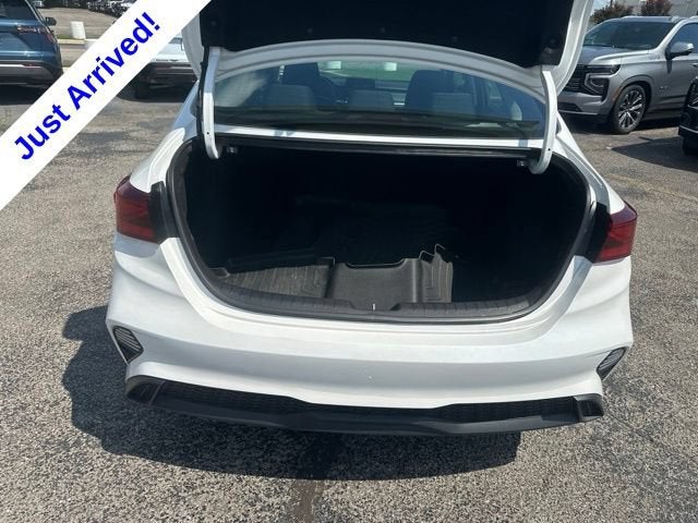 2023 Kia Forte LXS - Photo 28